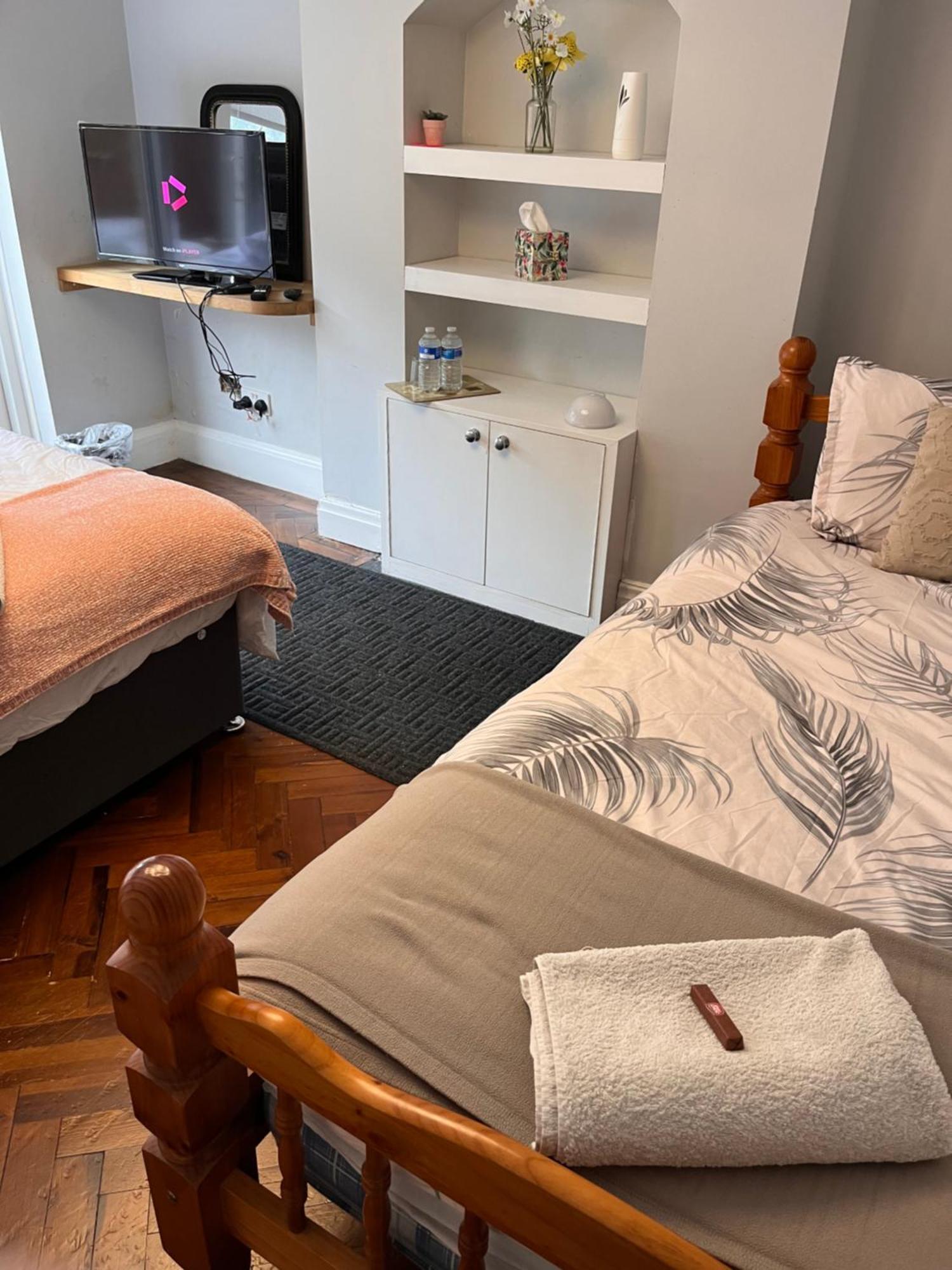 Home From Home Cosy B&B London Kültér fotó